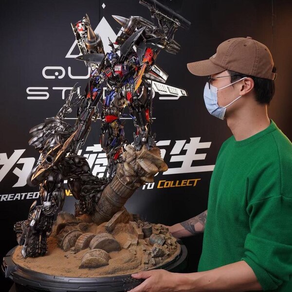 Queen Studios Jetpower Optimus Prime VS Megatron Statue  Image  (33 of 33)